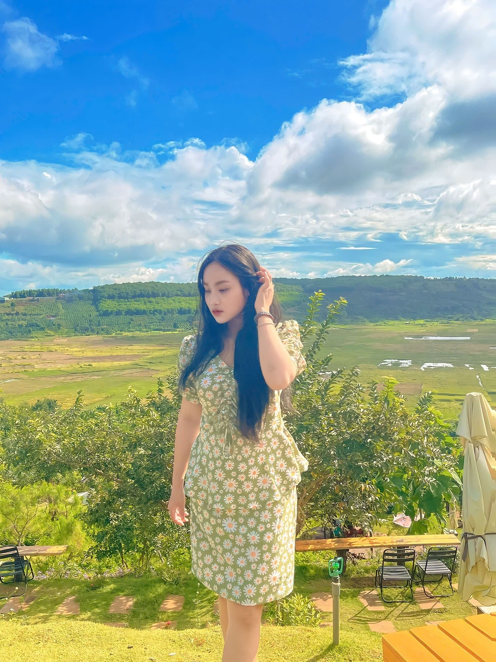 岘港 美女骑行,帅哥导游-來趣玩旅游