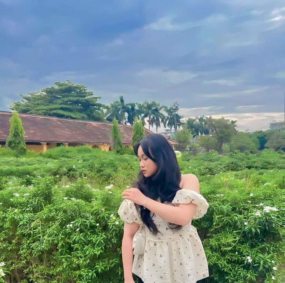 岘港 美女骑行,帅哥导游-來趣玩旅游