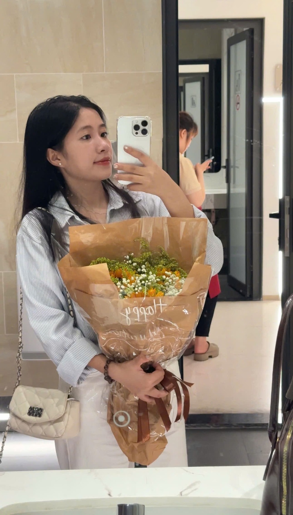 岘港 美女骑行,帅哥导游-來趣玩旅游