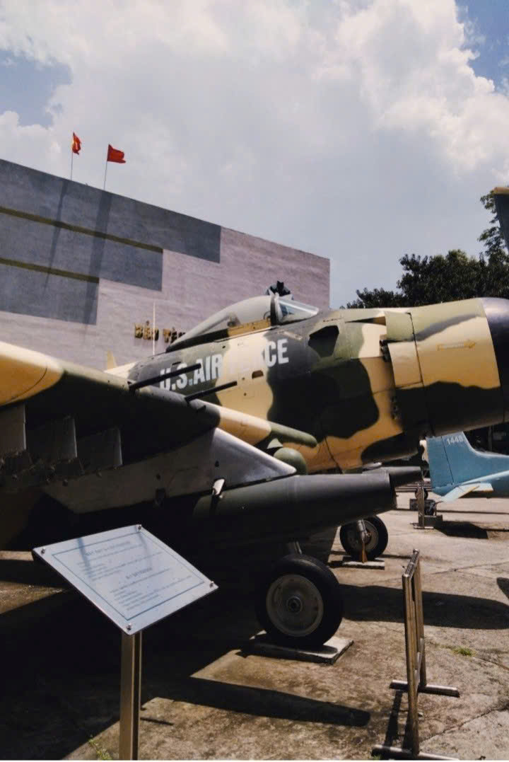 胡志明 美女骑行,帅哥导游-來趣玩旅游