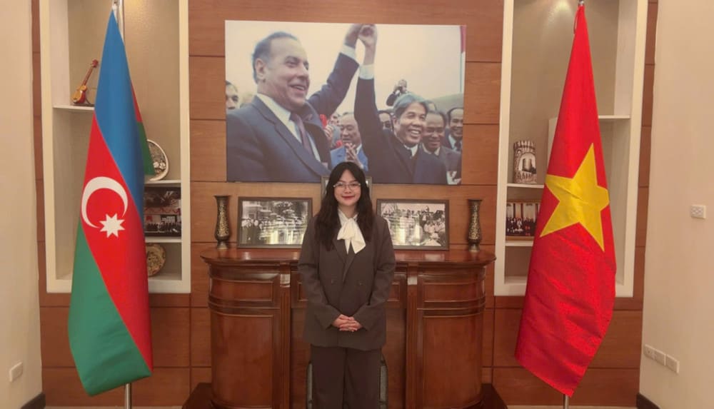 岘港美女骑行,帅哥导游-來趣玩旅游