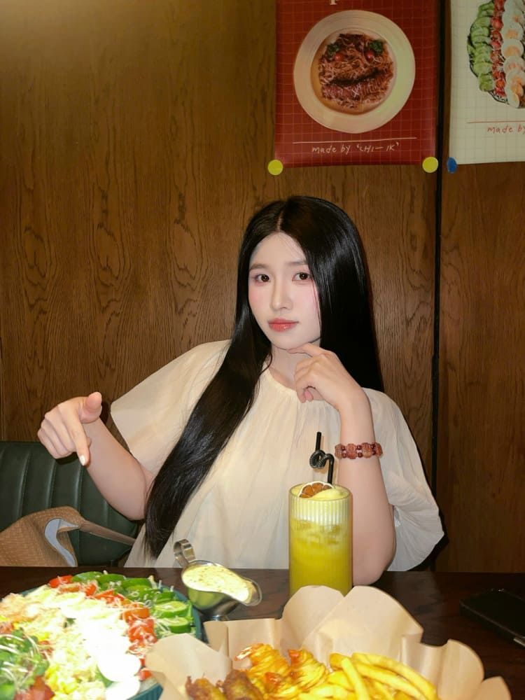 胡志明美女骑行,帅哥导游-來趣玩旅游