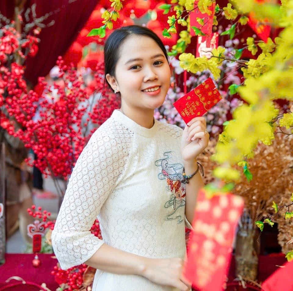 岘港 会安美女骑行,帅哥导游-來趣玩旅游