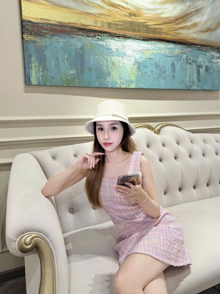 岘港美女骑行,帅哥导游-來趣玩旅游