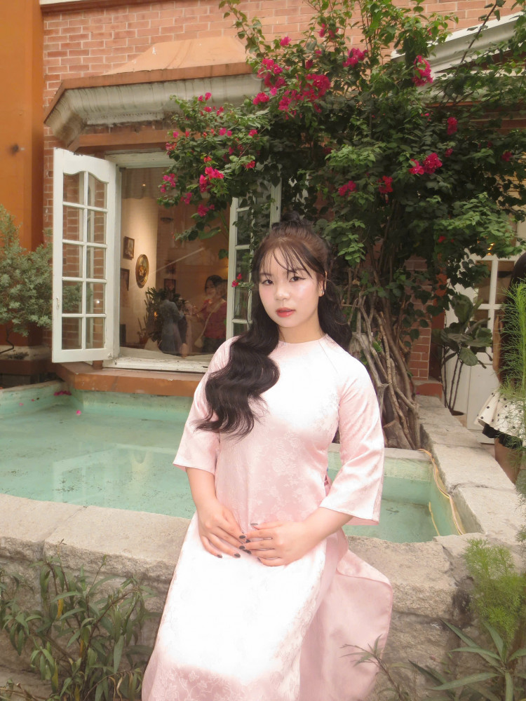 胡志明美女骑行,帅哥导游-來趣玩旅游