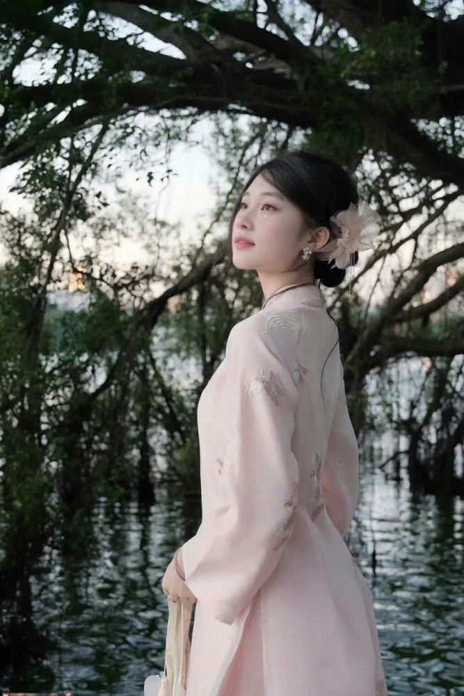 河内美女骑行,帅哥导游-來趣玩旅游