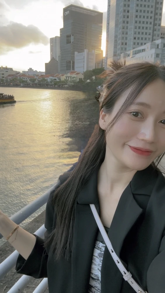 岘港 会安美女骑行,帅哥导游-來趣玩旅游