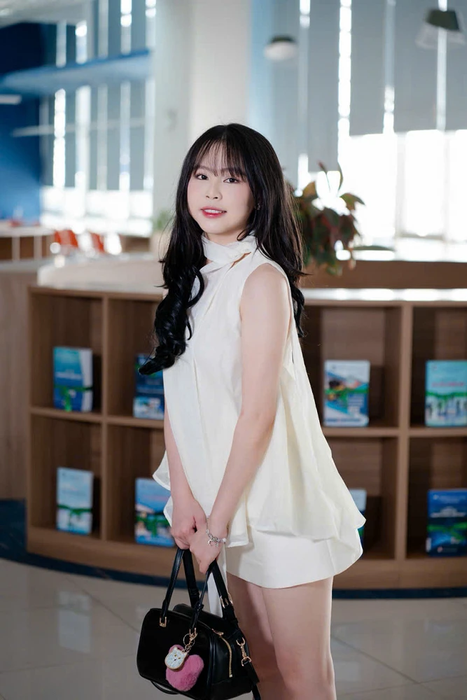 胡志明美女骑行,帅哥导游-來趣玩旅游