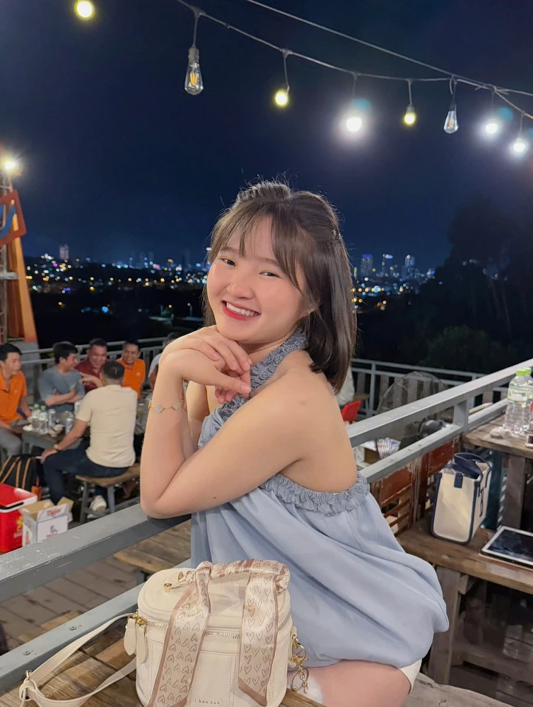 芽庄美女骑行,帅哥导游-來趣玩旅游