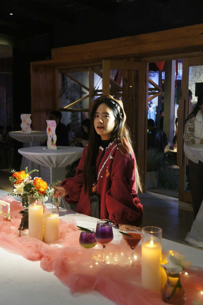 河内美女骑行,帅哥导游-來趣玩旅游