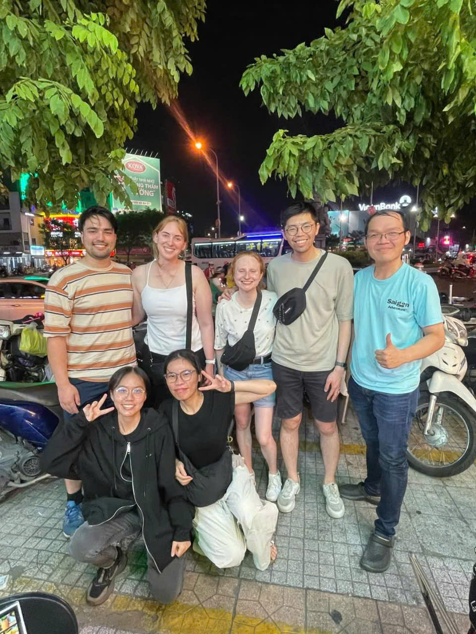 胡志明 美女骑行,帅哥导游-來趣玩旅游