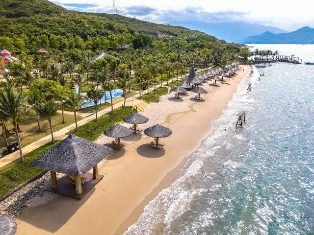蠶島（Hòn Tằm）