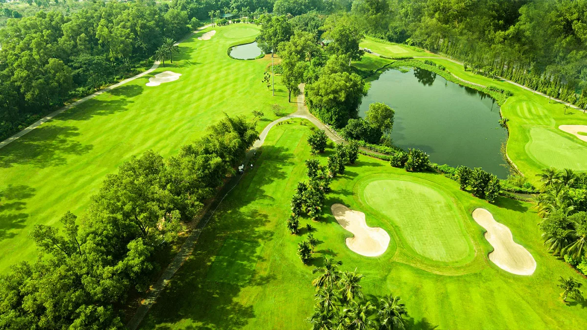 松贝高尔夫度假村 (Sông Bé Golf Resort)