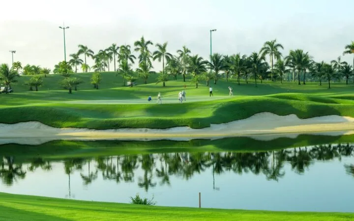 同奈高尔夫度假村 (Dong Nai Golf Resort)