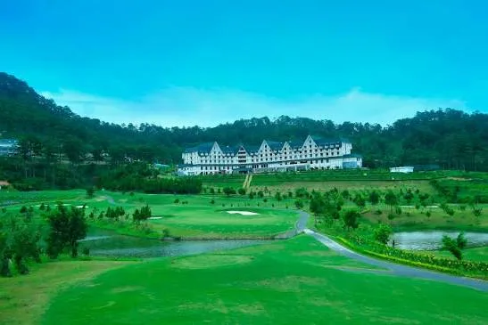 SAM 泉林高尔夫度假村 (SAM Tuyen Lam Golf Resort)
