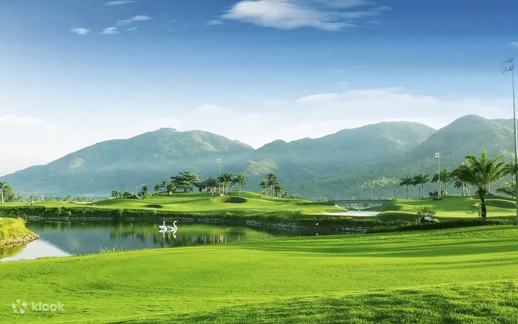 钻石湾高尔夫俱乐部 (Diamond Bay Golf Club)