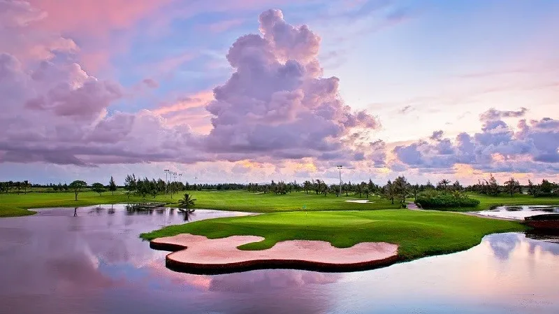 BRG 红宝石树高尔夫俱乐部 (BRG Ruby Tree Golf Club)