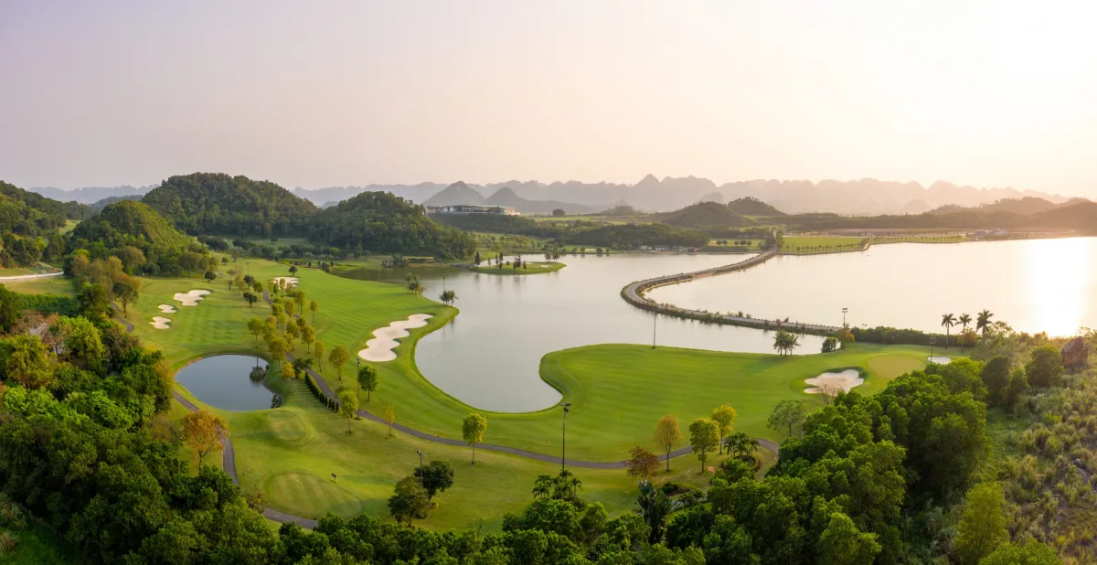 皇家高尔夫球场 (Royal Golf Course)