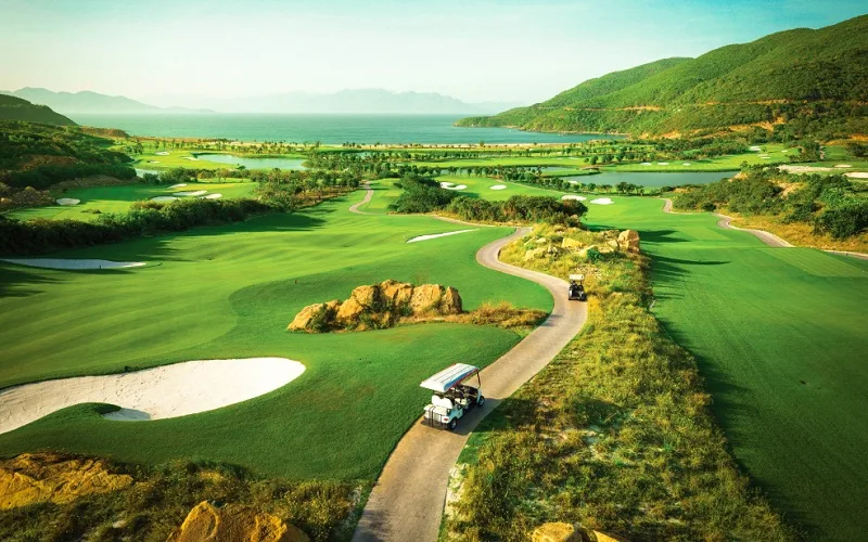 石谷高尔夫度假村 (Stone Valley Golf Resort)