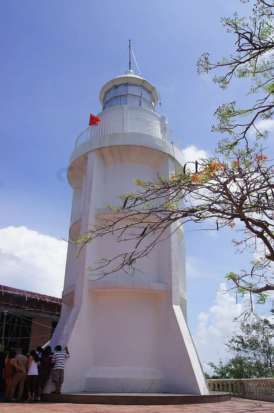 头顿灯塔 (Hai dang Vung Tau)