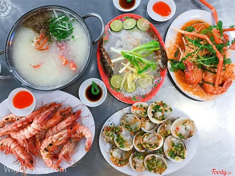 小咸海鲜餐厅 (Hải Sản Bé Mặn)